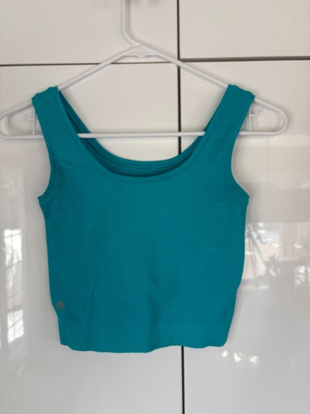 Athleta crop tank top